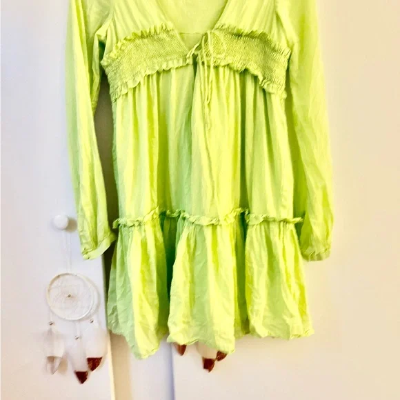 Nicholas Lime Green Dress perfect for summer - Picture 3 of 5